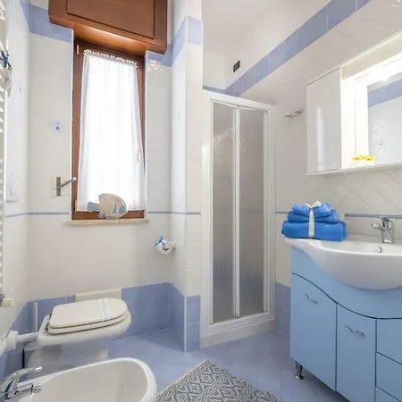 Le Nobili Dimore-appartamenti In Rosa Virginia-vista Mare Semesterbostad